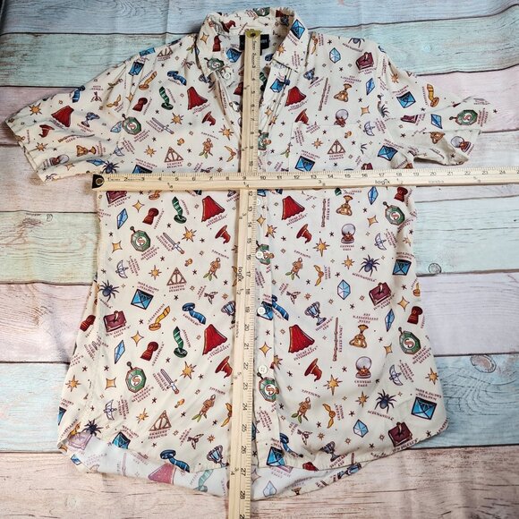 Harry Potter Wizarding World Men's XS Short Sleeve Button-Up Shirt - Picture 6 of 8